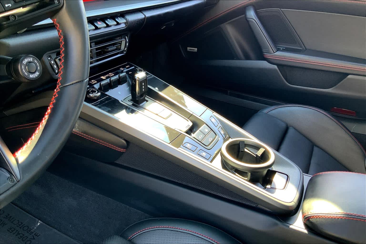 2021 Porsche 911 4 photo 16