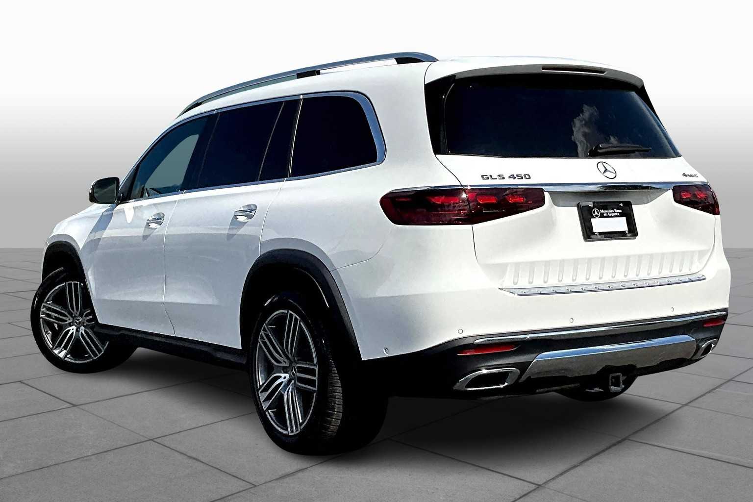 2024 Mercedes Benz GLS 450 4MATIC photo 8