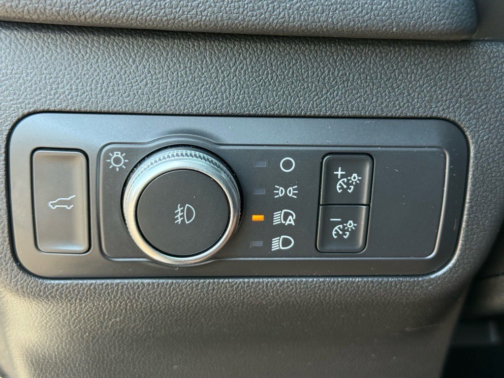 2022 Ford Escape SEL photo 6
