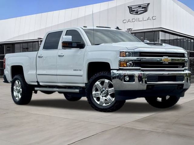 2019 Chevrolet Silverado 2500HD LTZ photo 2