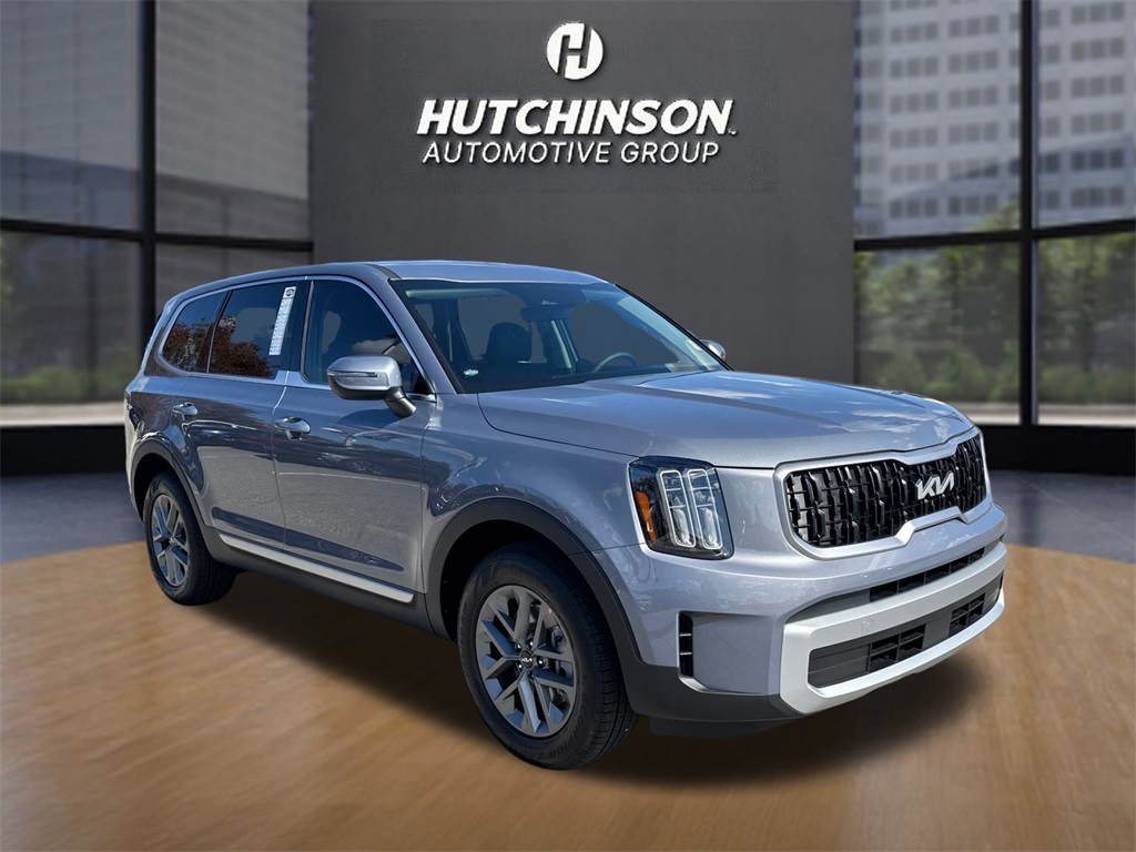 2025 Kia Telluride LX's photo