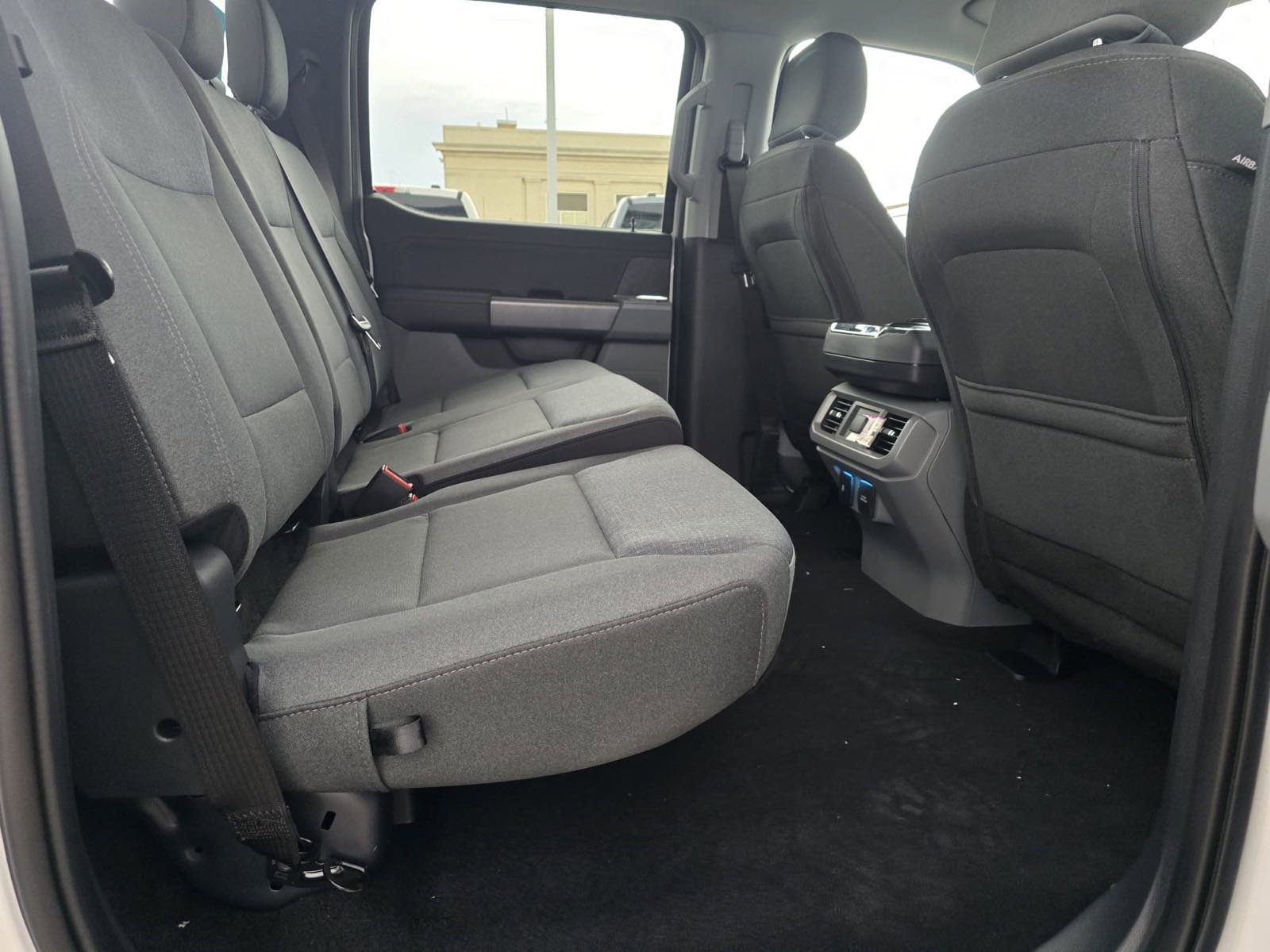 2024 Ford F-150 XLT photo 6