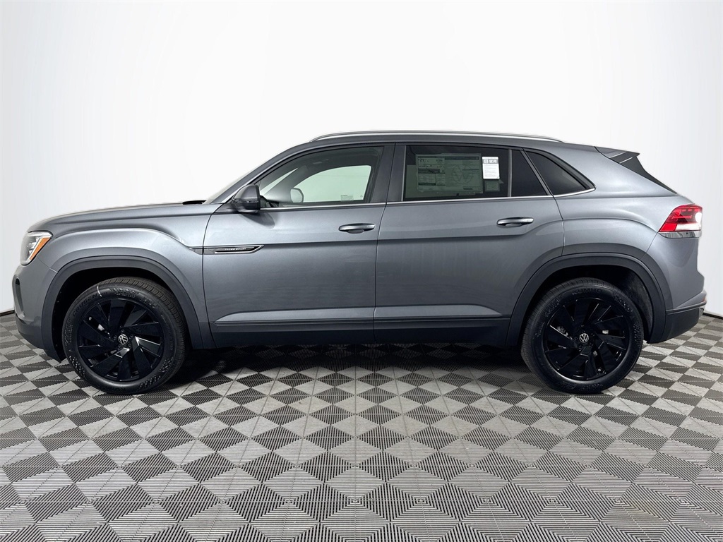 2025 Volkswagen Atlas Cross Sport SE Technology photo 2