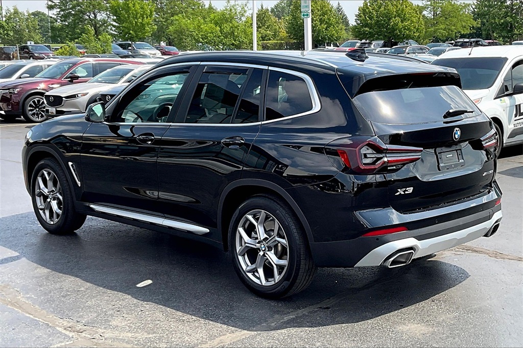 2023 BMW X3 - Image 9