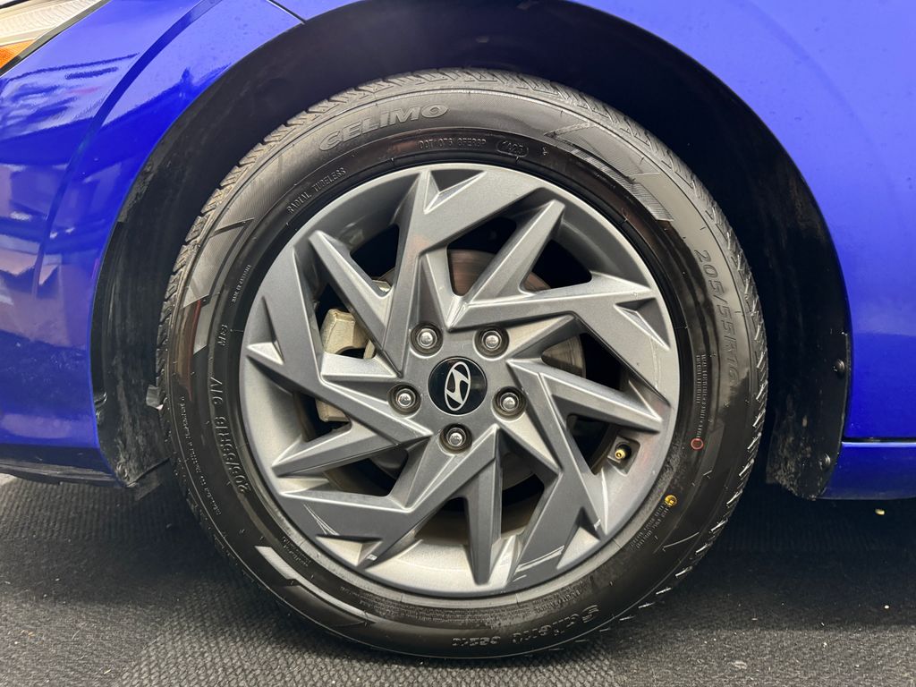 2024 Hyundai Elantra SEL photo 20