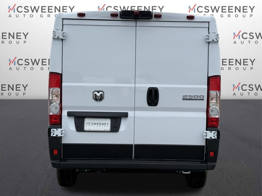 2026 Ram ProMaster 2500 photo 3