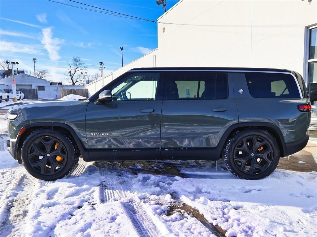 Used 2023 Rivian R1S Adventure with VIN 7PDSGABL3PN004695 for sale in Cincinnati, OH