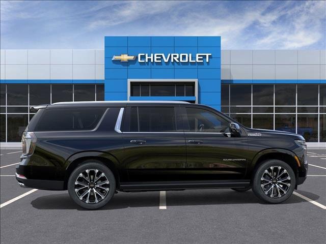 2025 Chevrolet Suburban High Country photo 3