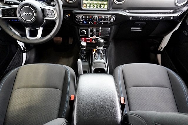 2023 Jeep Wrangler Rubicon 4xe photo 23