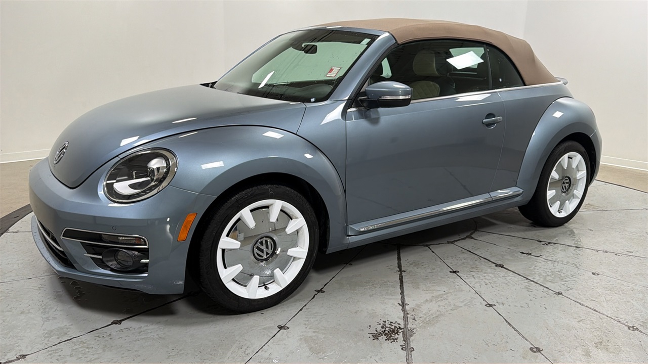 2019 Volkswagen Beetle SEL FINAL EDITION's photo