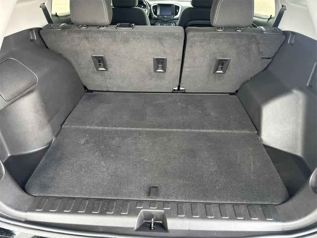 2022 Gmc Terrain SLE photo 24