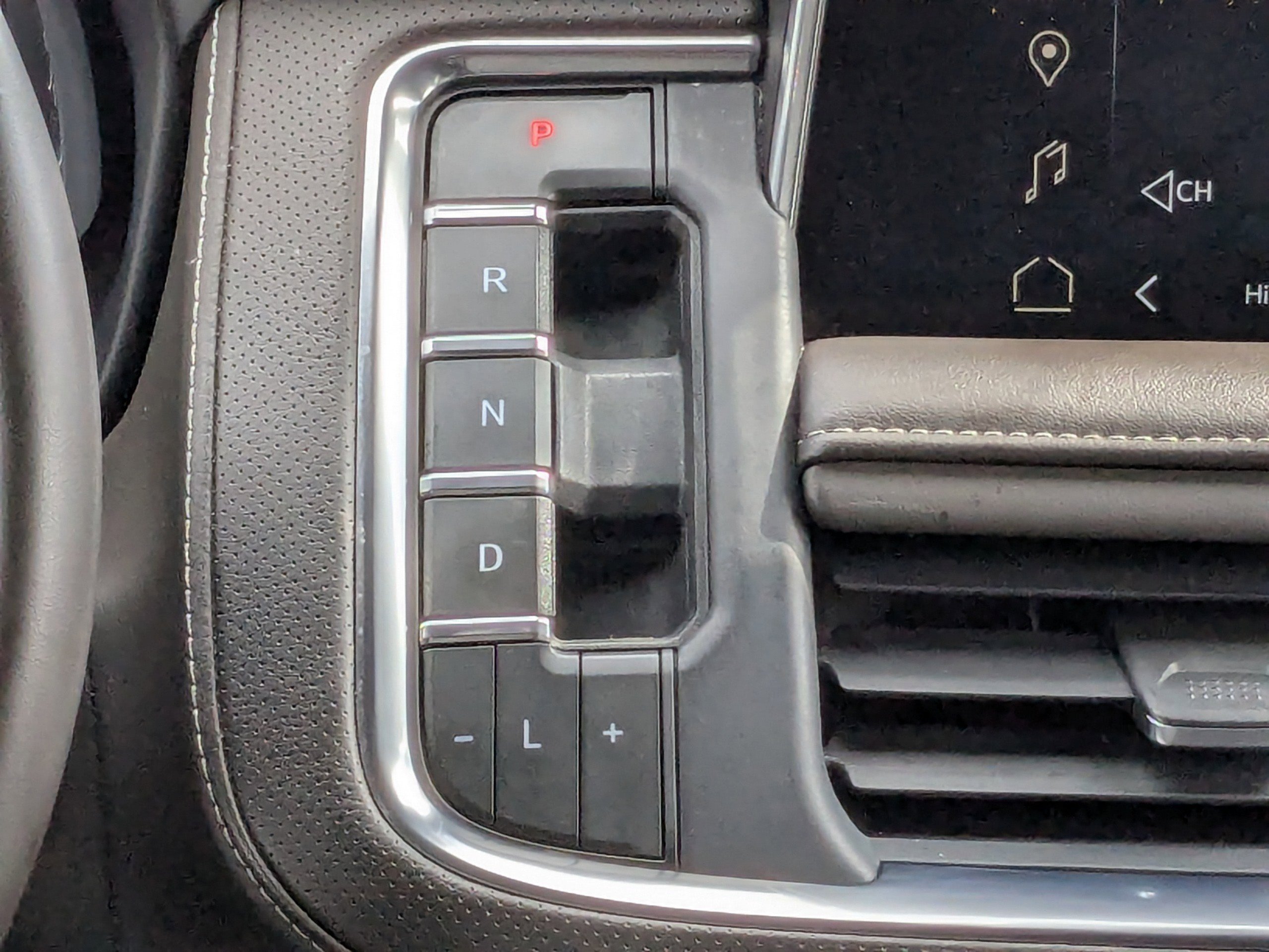 2023 Gmc Yukon SLT photo 15