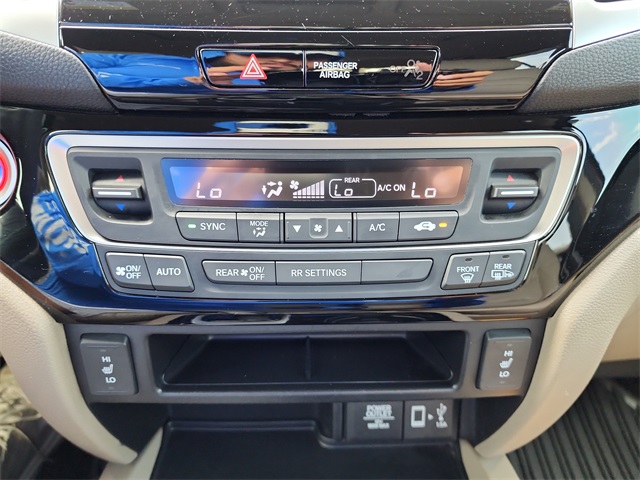2019 Honda Ridgeline RTL-E photo 23
