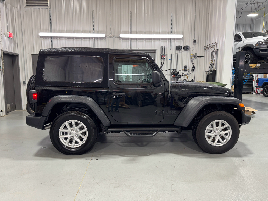 2023 Jeep Wrangler Sport S photo 10