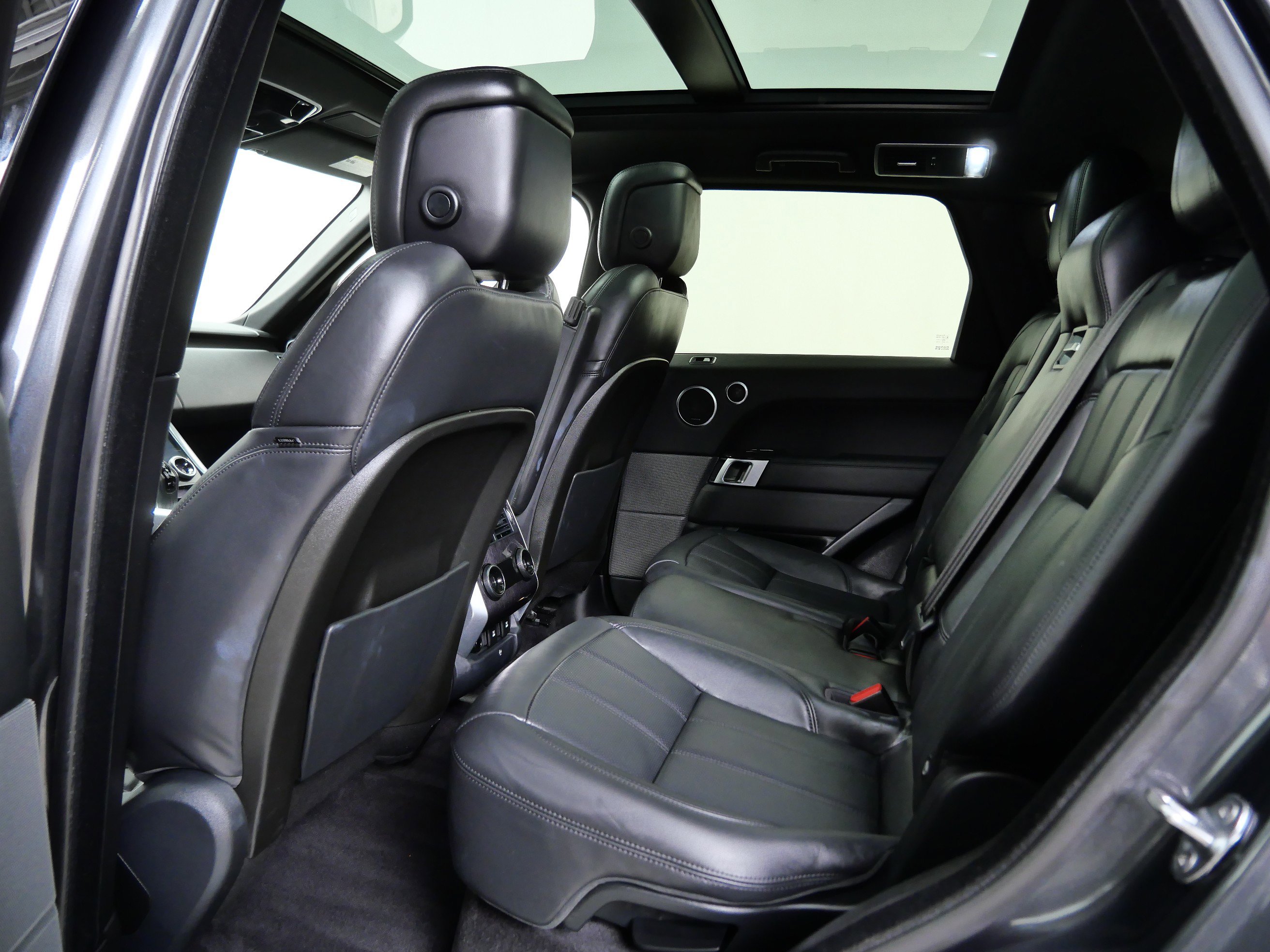 2021 Land Rover Range Rover Sport HSE Silver Edition photo 14