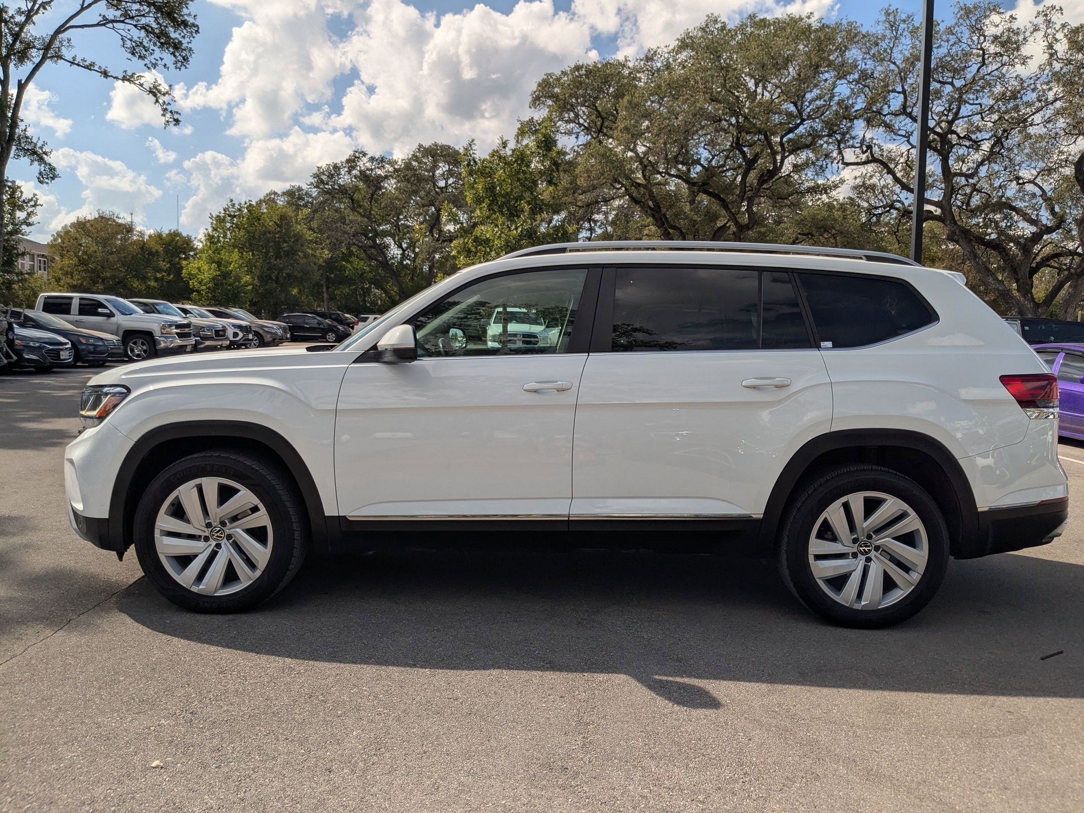 2021 Volkswagen Atlas V6 SEL photo 3