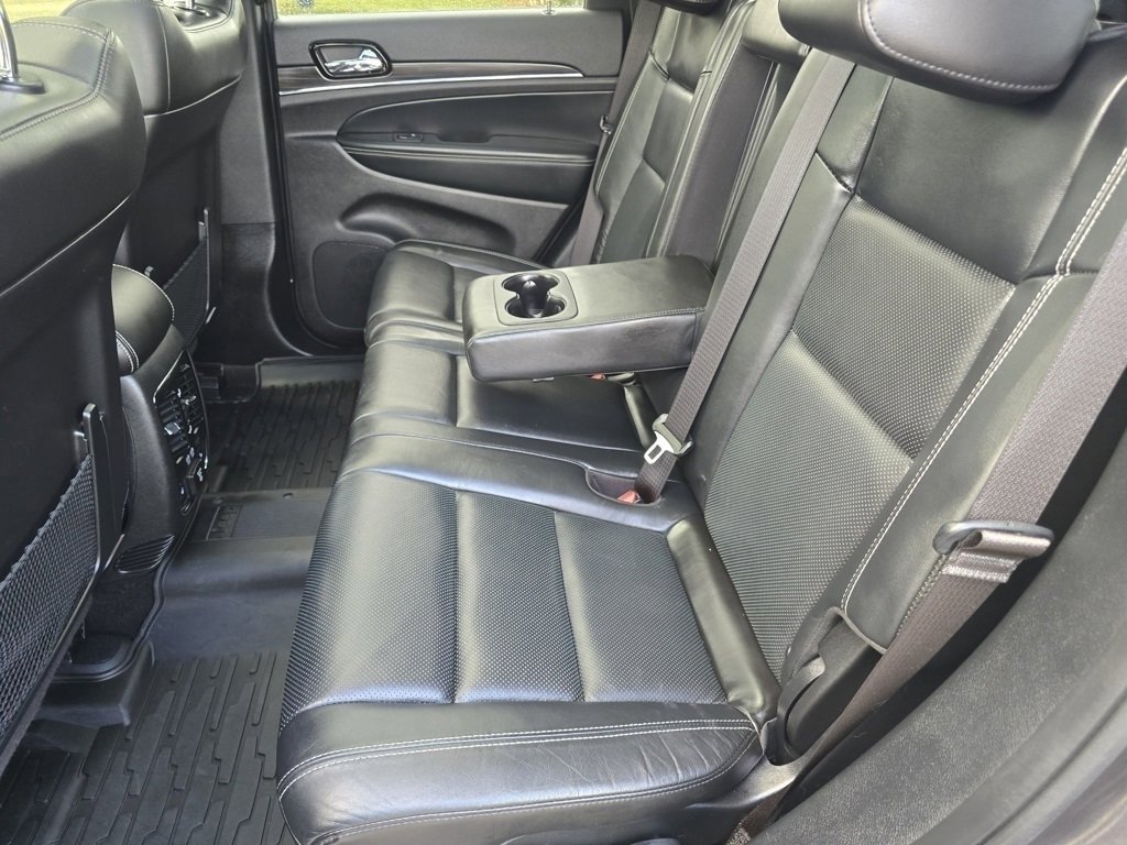 2021 Jeep Grand Cherokee Anniversary Edition photo 13