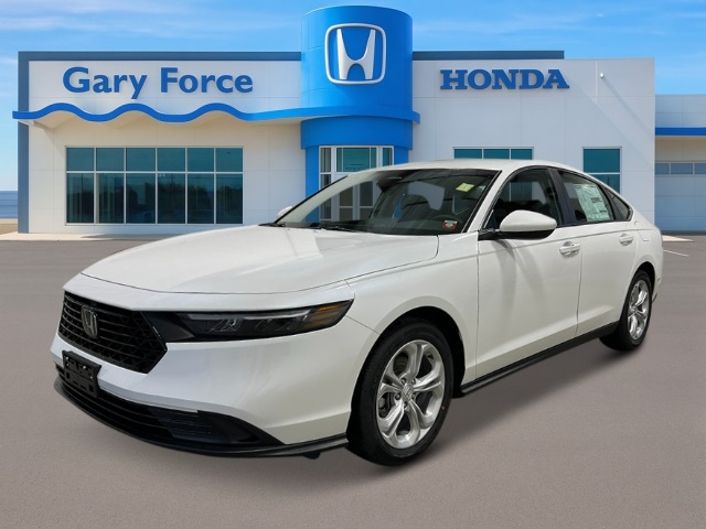 2025 Honda Accord LX's photo