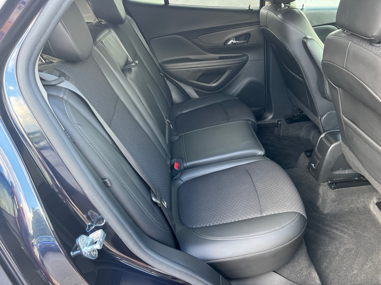 2022 Buick Encore Preferred photo 13