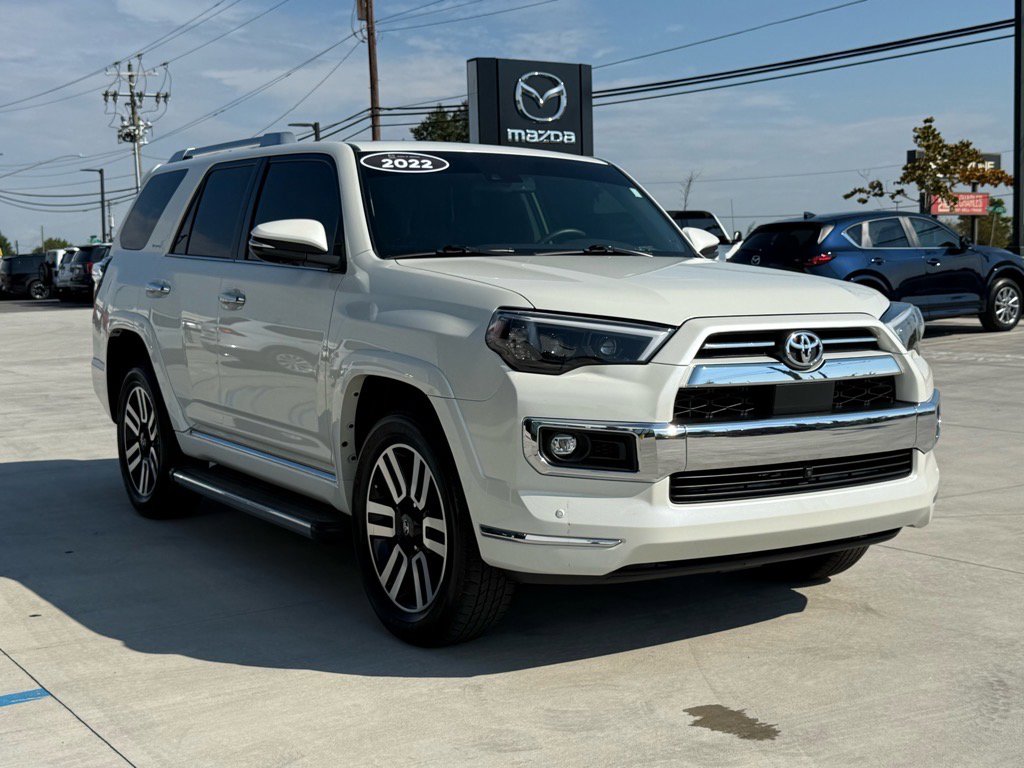 2022 Toyota 4Runner Limited photo 3