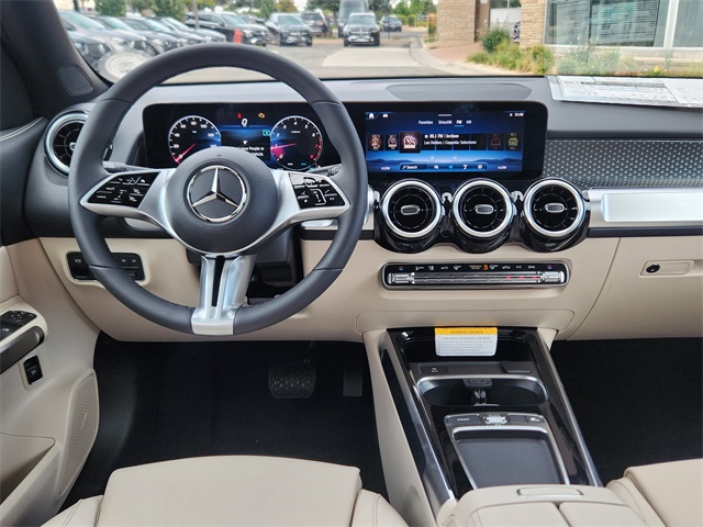 2026 Mercedes Benz GLB 250 4MATIC photo 11
