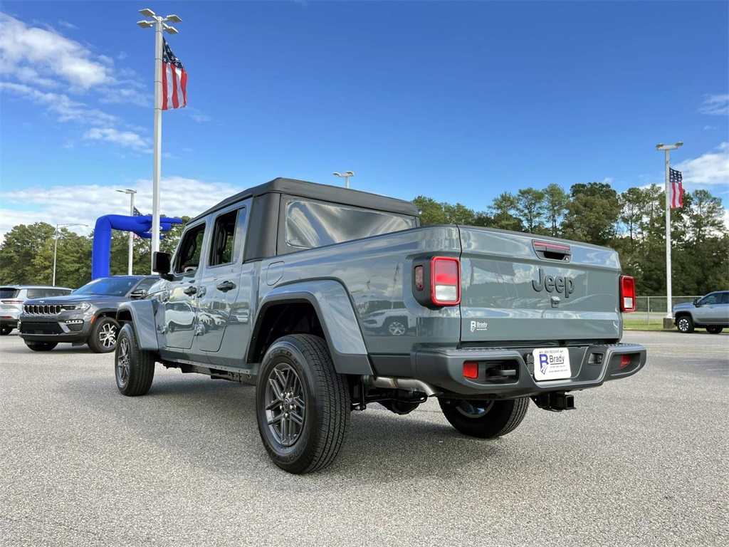 2025 Jeep Gladiator Sport S photo 4