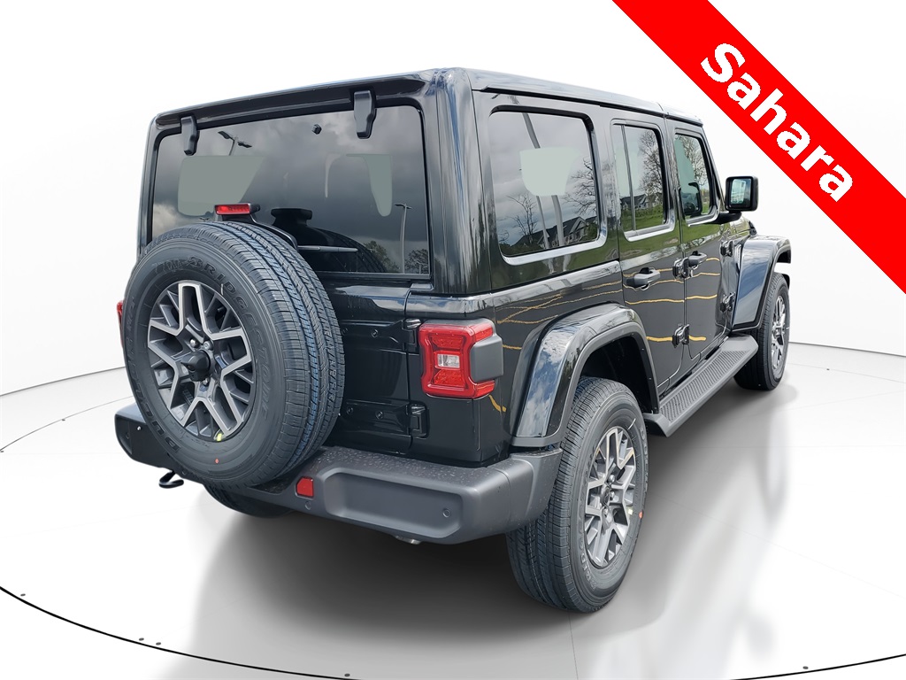 2025 Jeep Wrangler Sahara photo 3