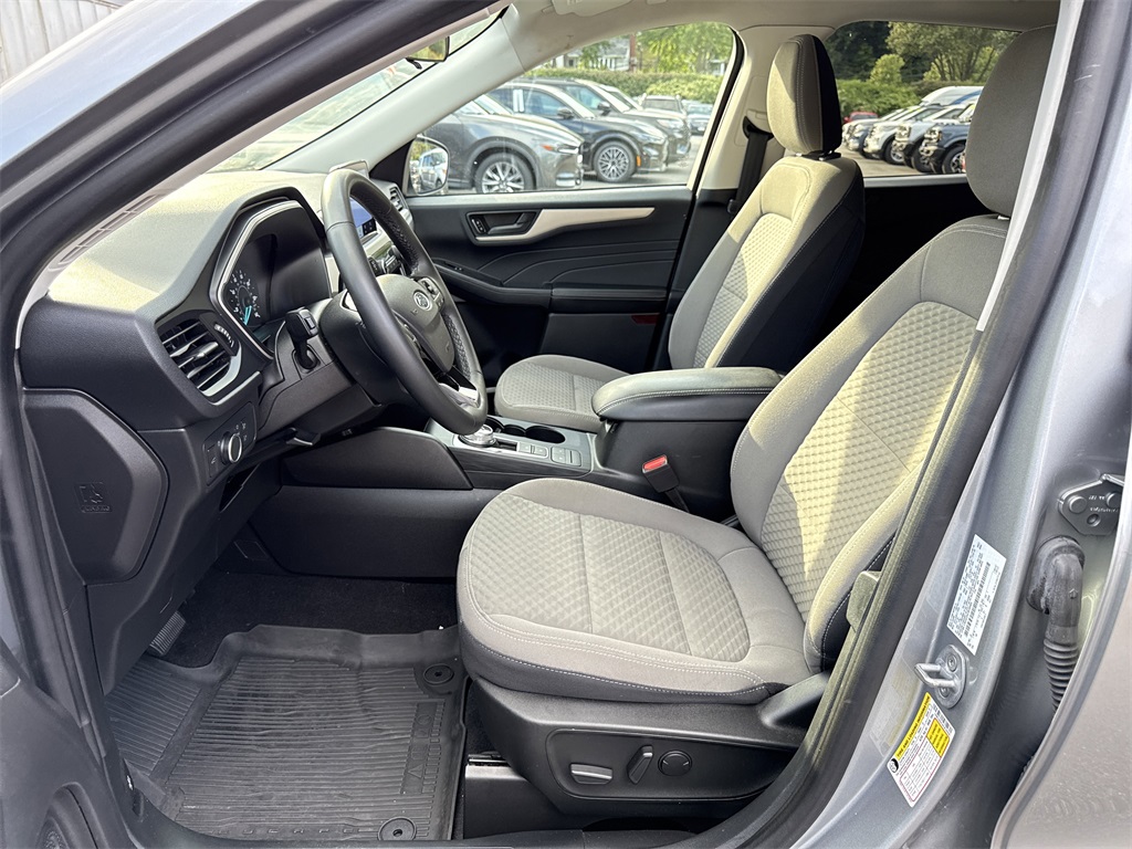 2022 Ford Escape SE photo 17
