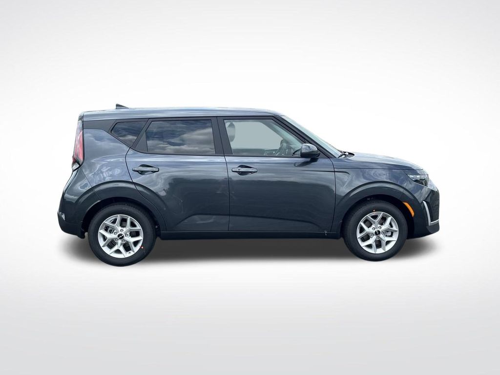 2025 Kia Soul S photo 6