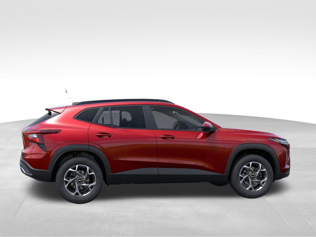 2026 Chevrolet Trax LT photo 4