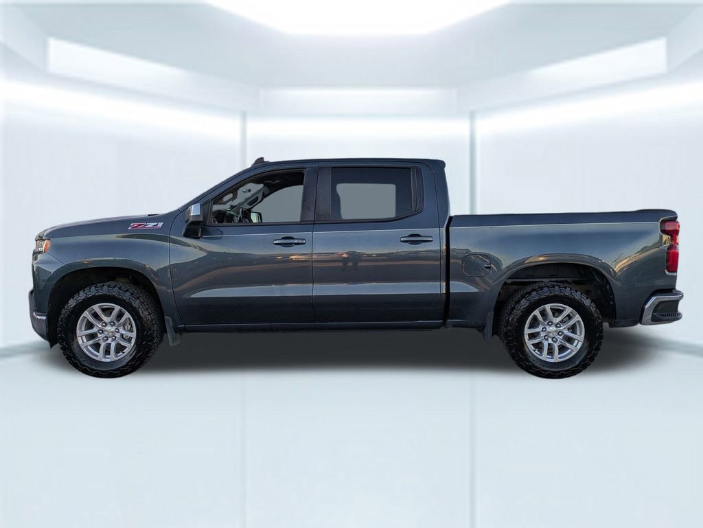 2020 Chevrolet Silverado 1500 LT photo 2