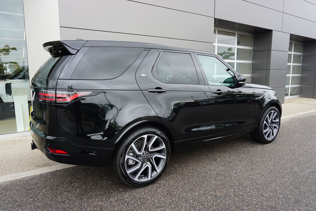2025 Land Rover Discovery SE photo 4