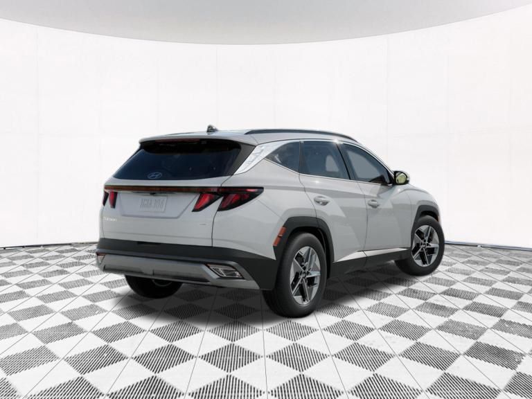 2025 Hyundai Tucson SEL photo 3