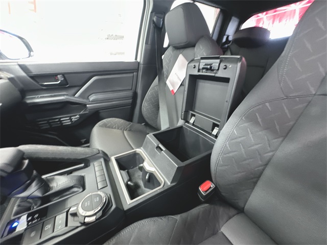 2024 Toyota Tacoma SR5 photo 18
