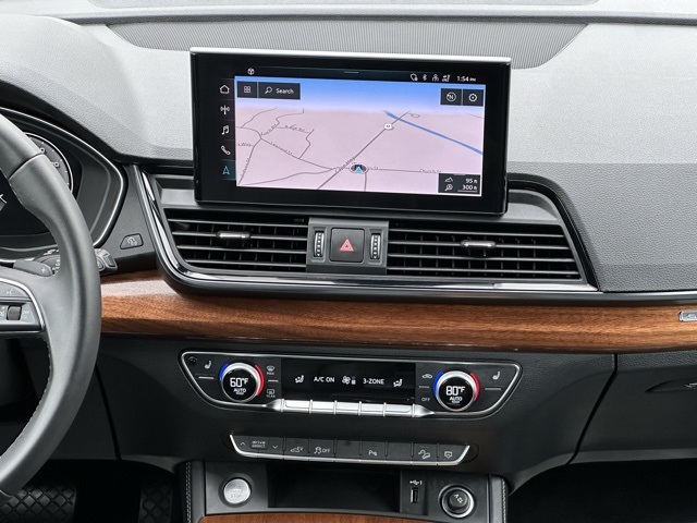 2022 Audi Q5 55 Premium Plus S line photo 4