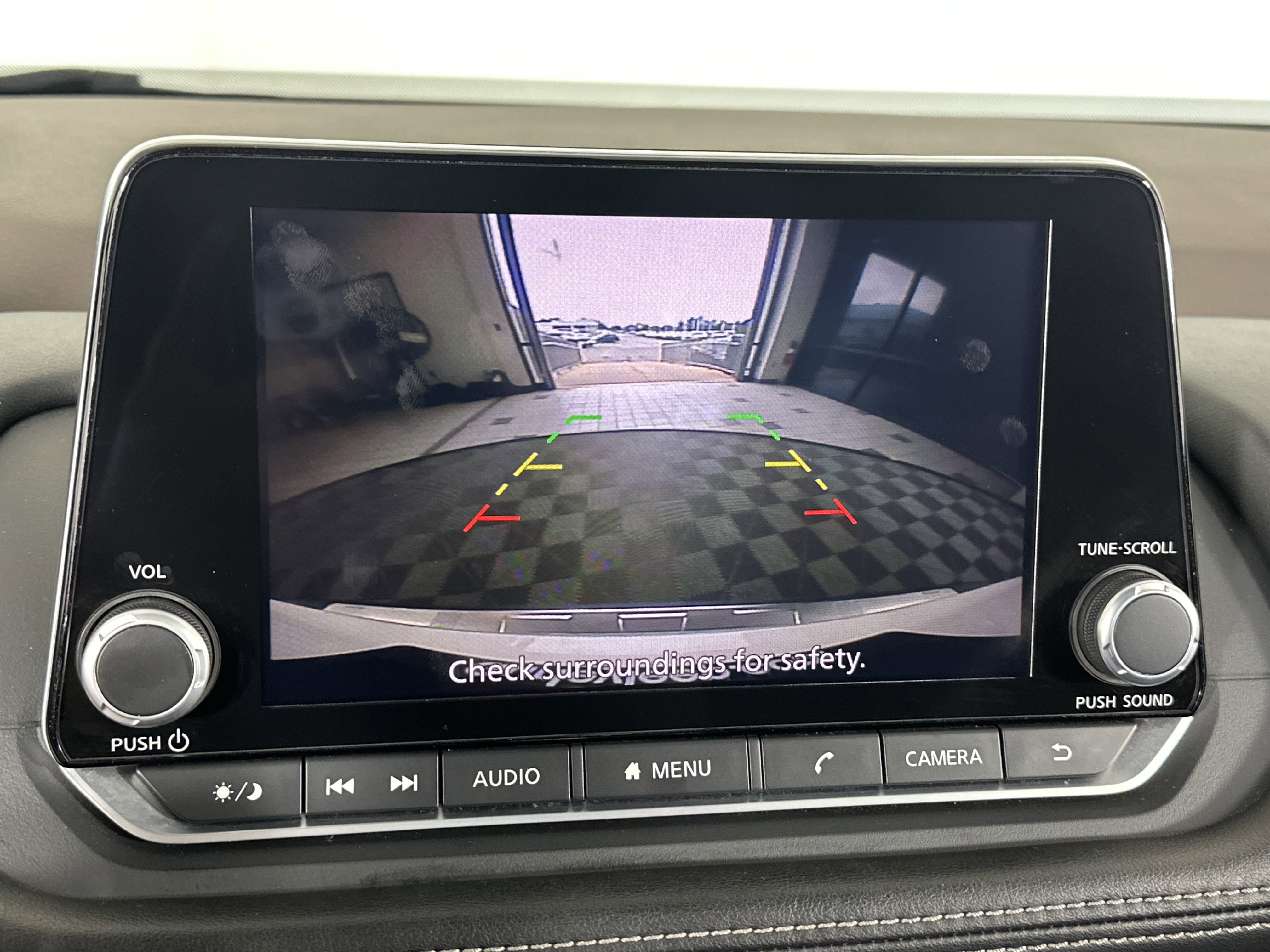 2023 Nissan Rogue SV photo 6