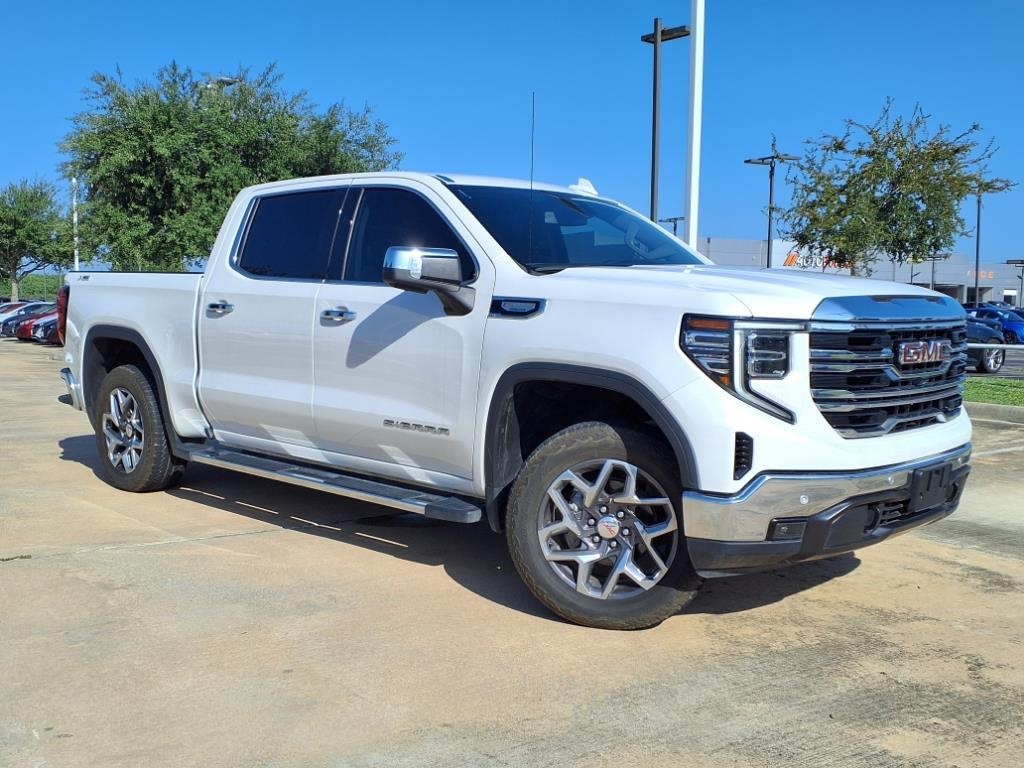 2023 GMC Sierra 1500 SLT's photo