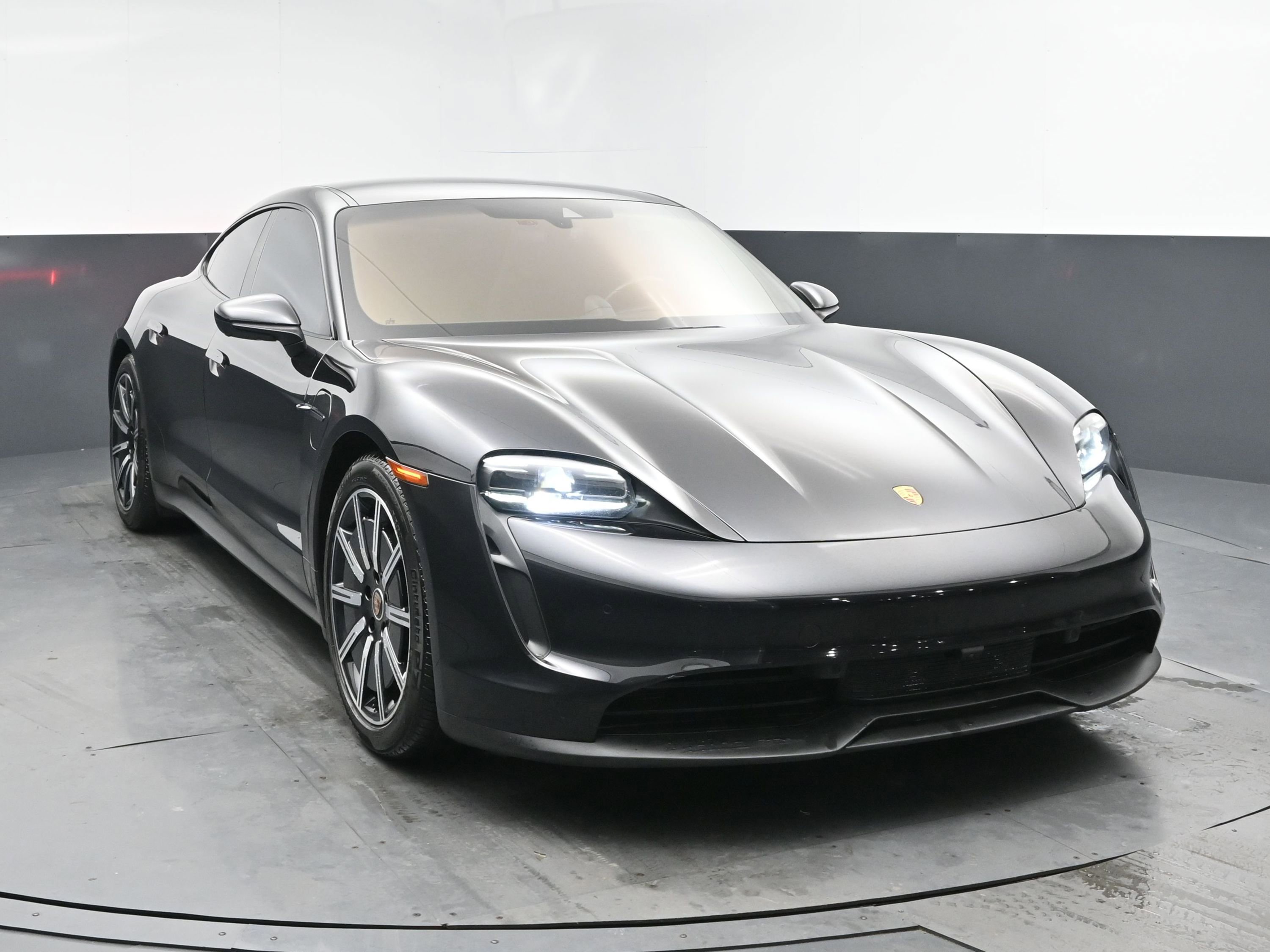 Used 2022 Porsche Taycan Base with VIN WP0AA2Y13NSA10935 for sale in Freeport, NY