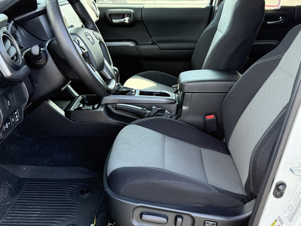 2023 Toyota Tacoma TRD Sport photo 16