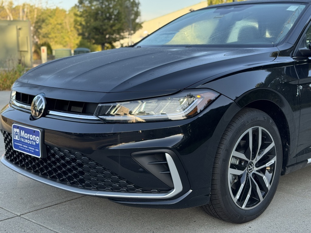 2025 Volkswagen Jetta 1.5T SE photo 4