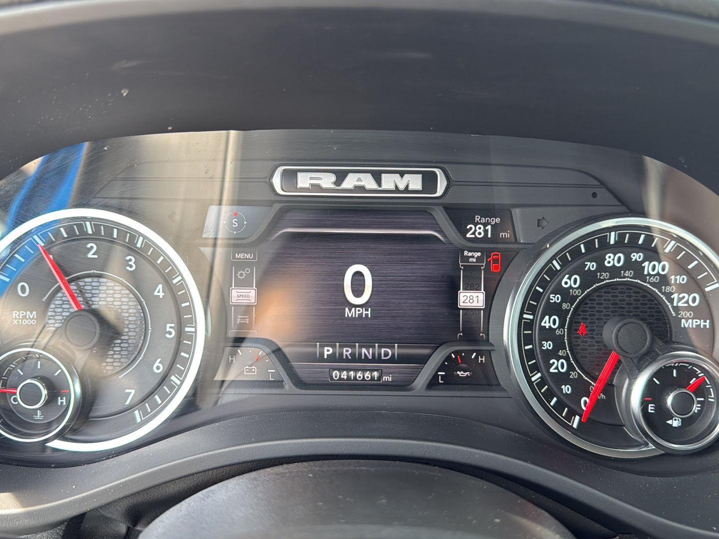 2024 Ram 1500 Laramie photo 14