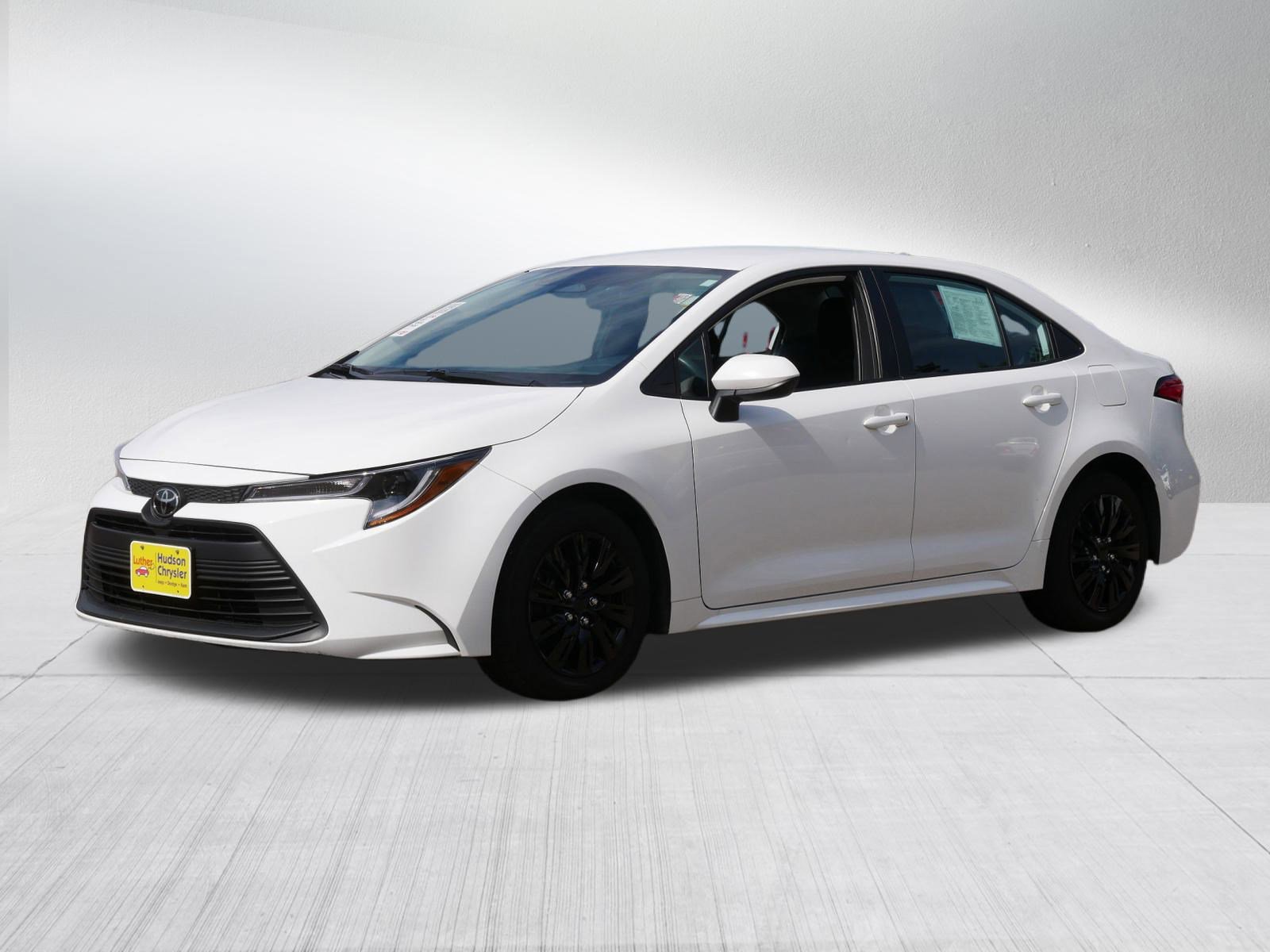 2024 Toyota Corolla LE photo 3