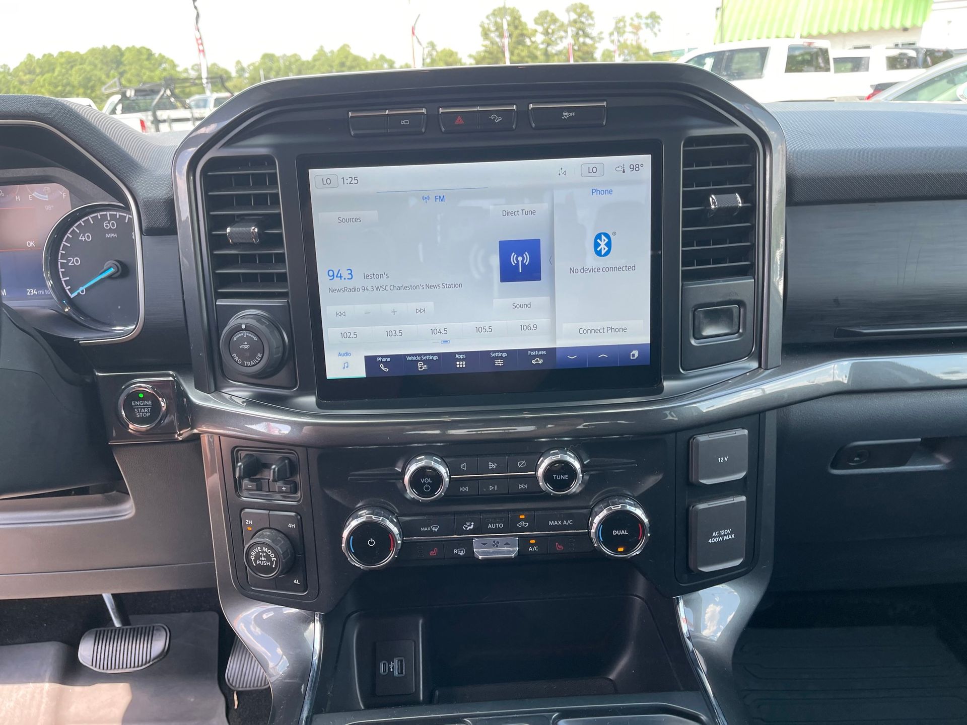 2022 Ford F-150 XLT photo 17
