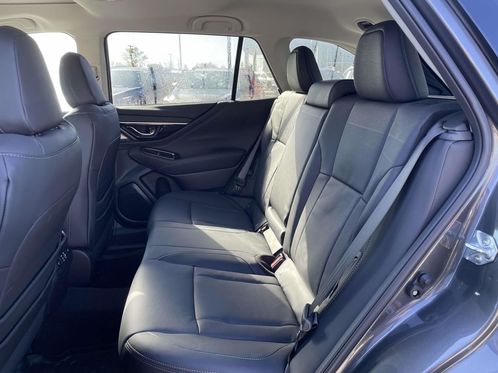 2025 Subaru Outback Limited photo 3