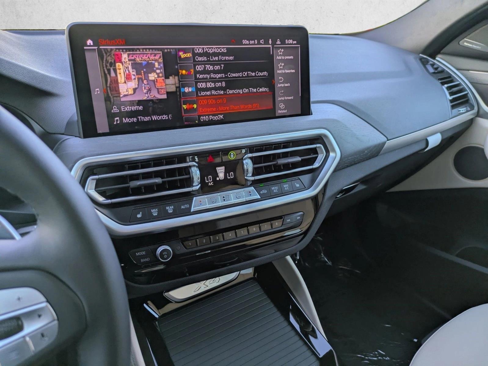 2025 Bmw X4 xDrive30i photo 14