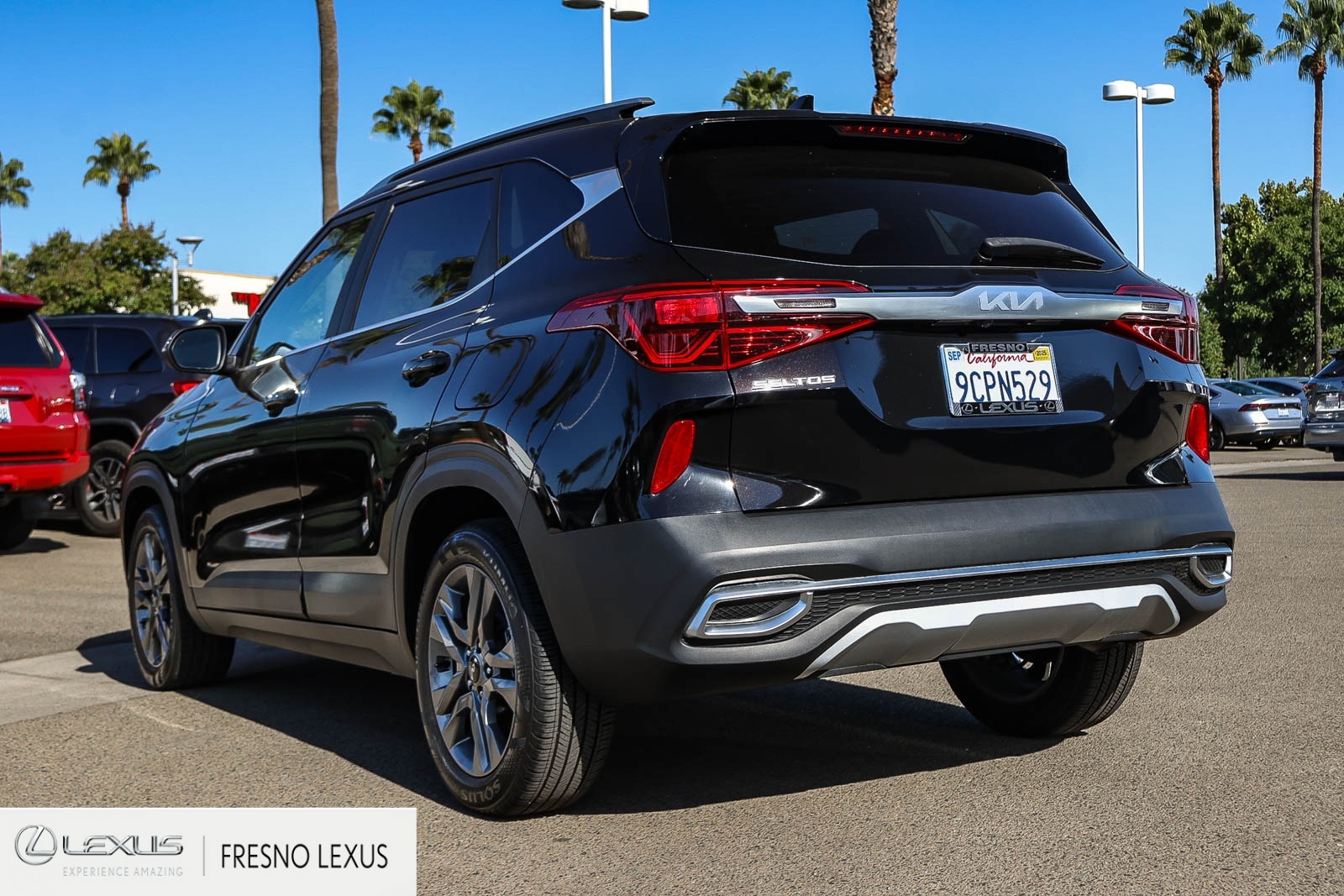 2023 Kia Seltos S photo 4