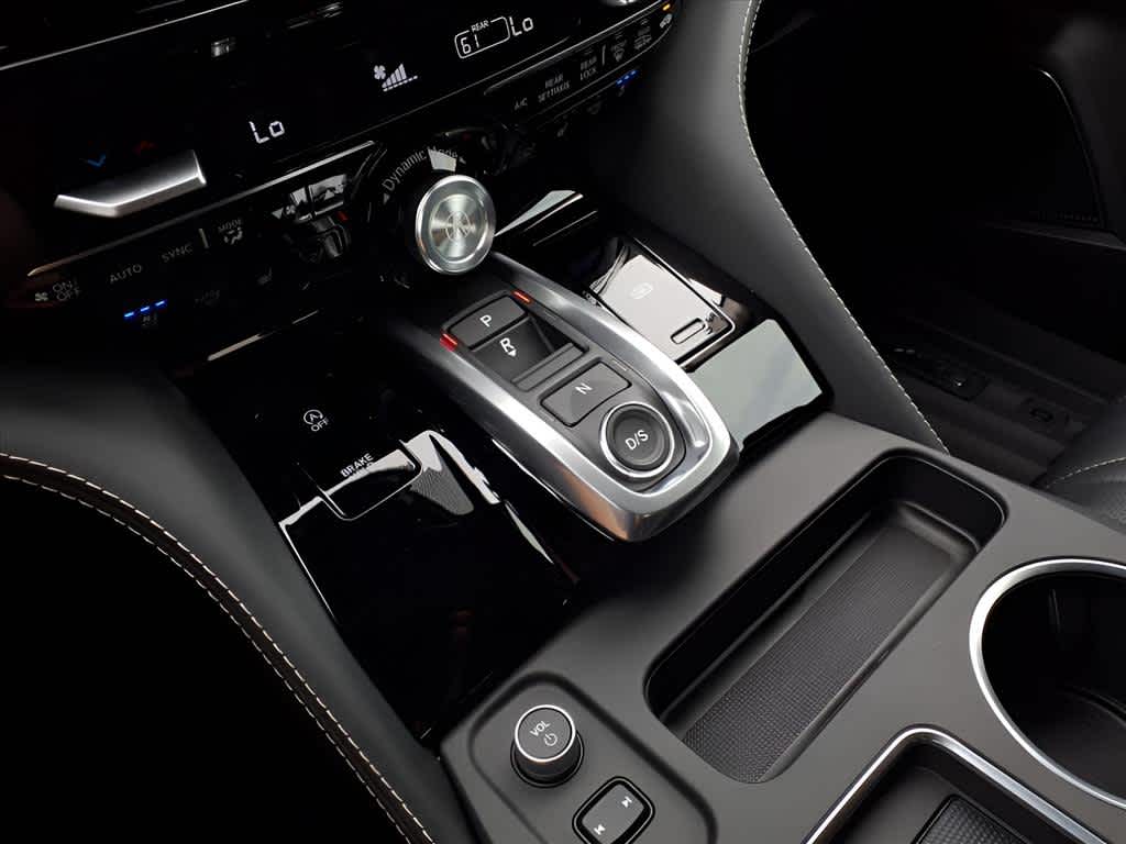 2026 Acura MDX SH-AWD Advance photo 19
