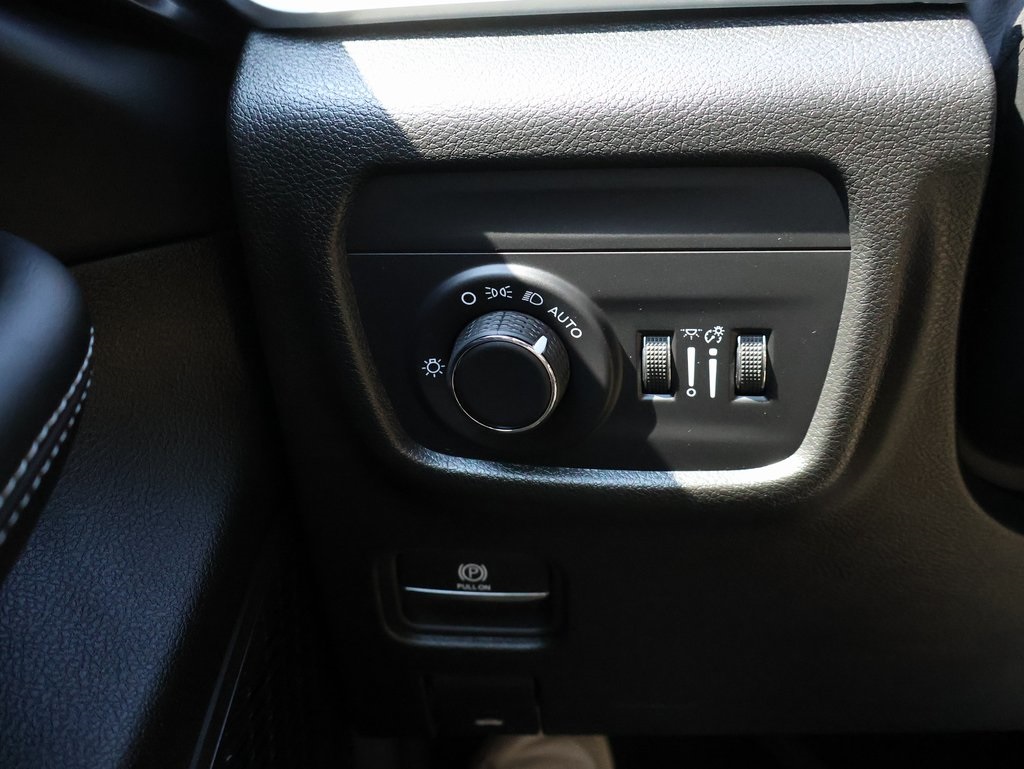 2025 Jeep Grand Cherokee Laredo X photo 31