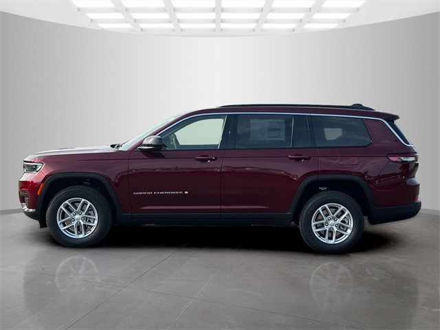 2025 Jeep Grand Cherokee Laredo photo 4