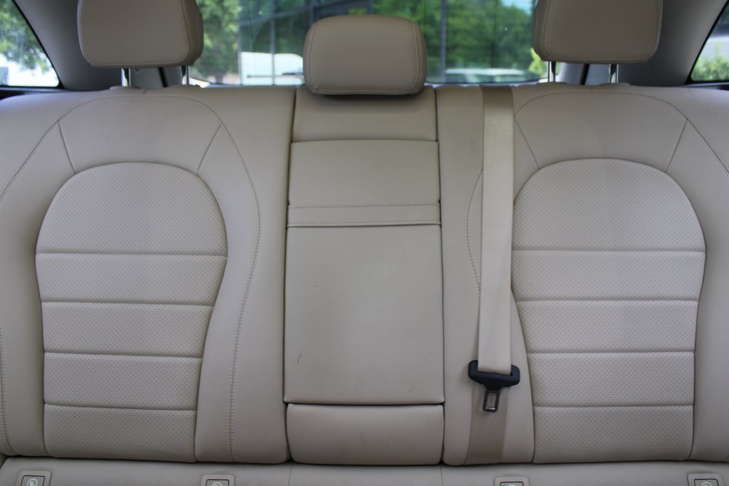 2022 Mercedes Benz GLC 300 photo 48